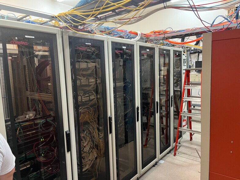 More Photos Of 3200 Kanawha Tpke, South Charleston Office For Lease