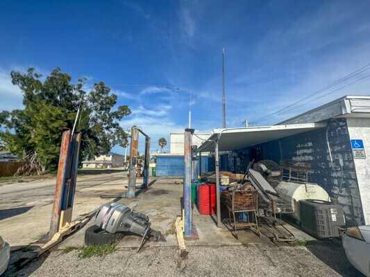 More Photos Of 1590 S McCall Rd, Englewood Auto Repair For Sale
