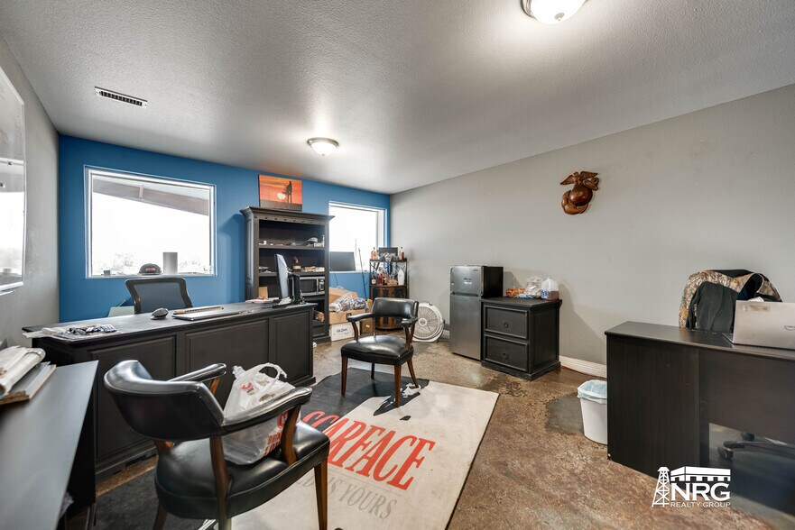 More Photos Of 7300 S County Road 1270, Midland Warehouse For Lease