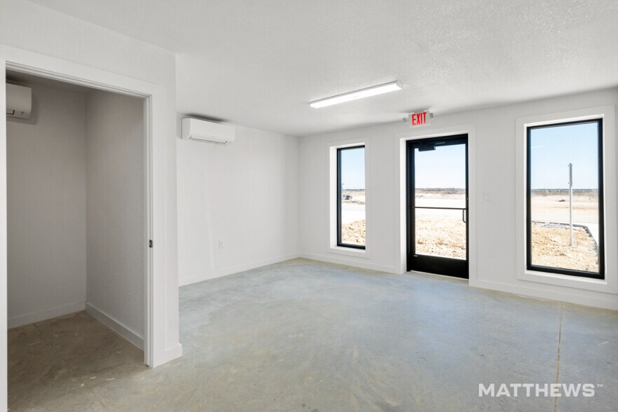 More Photos Of 19600 W State Hwy 29, Liberty Hill Unknown For Lease