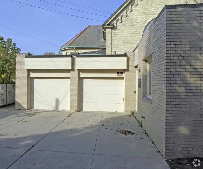 More Photos Of 935 Washington Rd, Kenosha Religious Facility For Sale