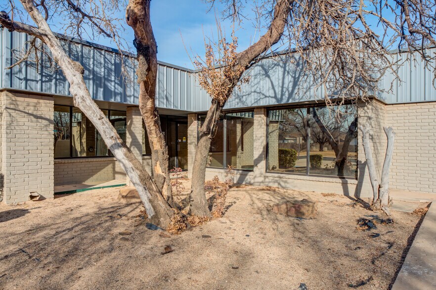 More Photos Of 3508 22nd Pl, Lubbock Medical For Sale