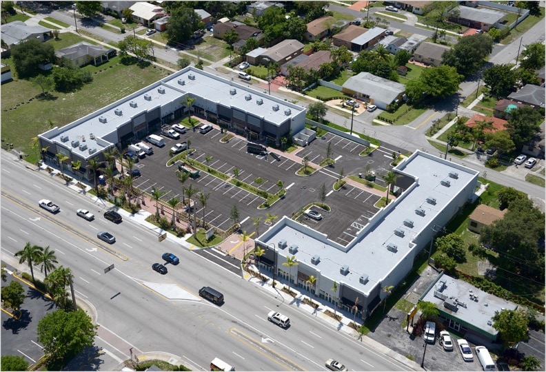 More Photos Of 645-710 W Hallandale Beach Blvd, Hallandale Unknown For Lease