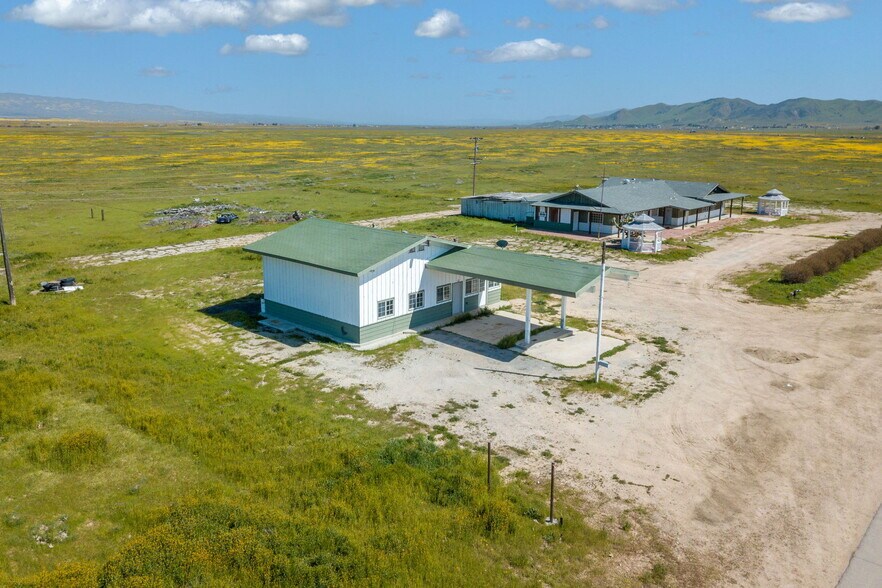 More Photos Of 12900 Soda Lake Rd, Santa Margarita Hotel For Sale