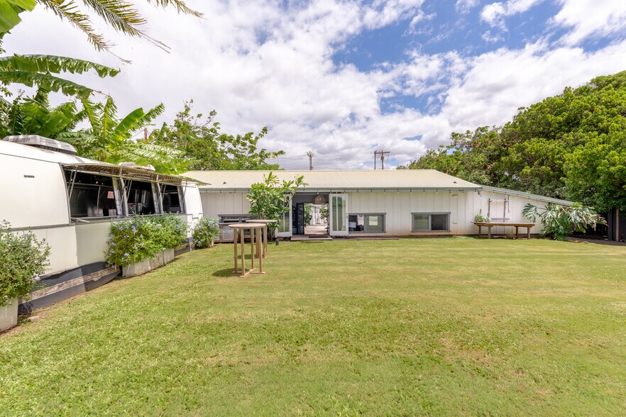 More Photos Of 65 Hana Hwy, Paia Restaurant For Sale