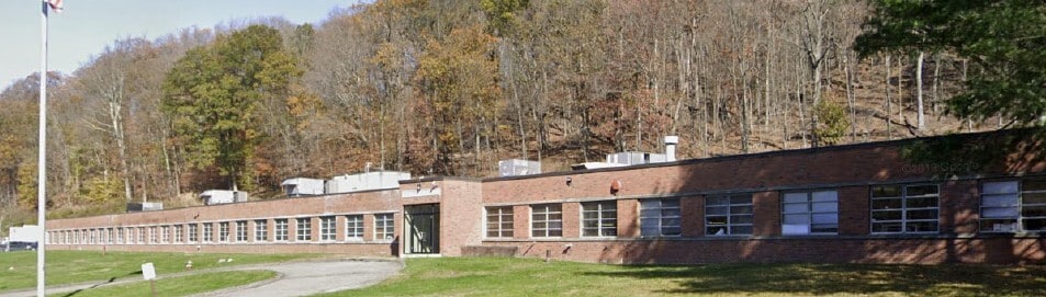 More Photos Of 99 Wall St, Valhalla Manufacturing For Sale