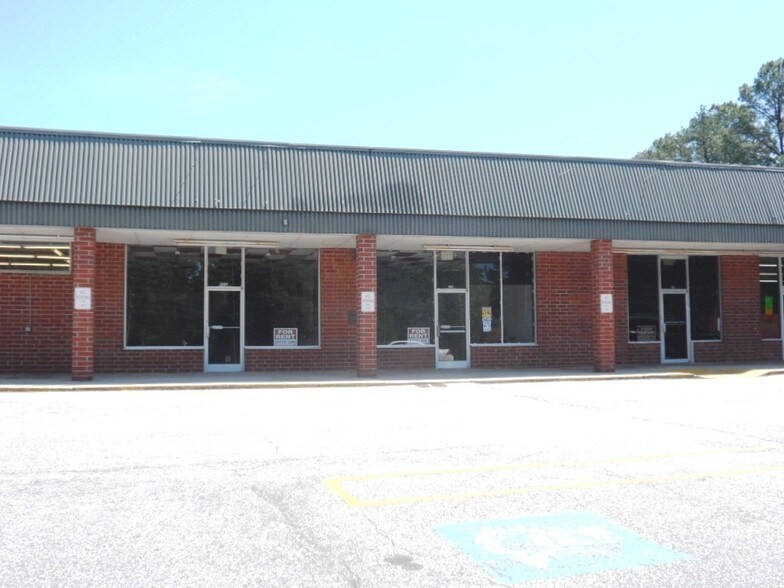 More Photos Of 900-916 N Horner Blvd, Sanford General Retail For Lease