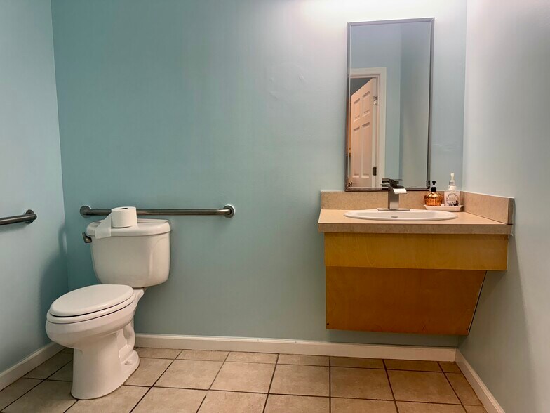 More Photos Of 5543 A1A S, Saint Augustine Office For Lease