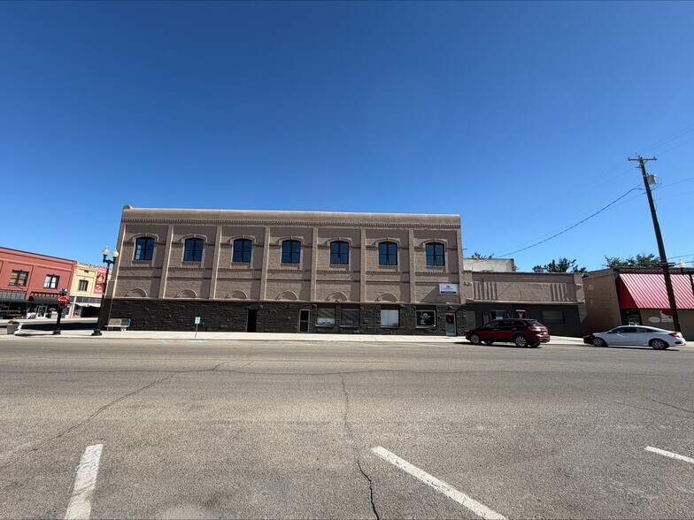 More Photos Of 2 N Main St, Payette Storefront Retail Office For Sale