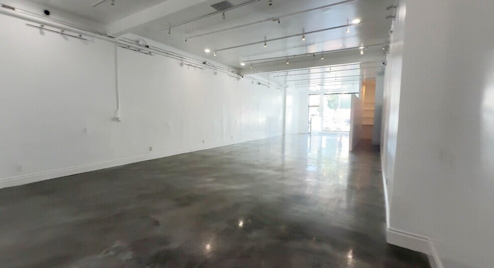 More Photos Of 7312-7316 Melrose Ave, Los Angeles Storefront For Lease