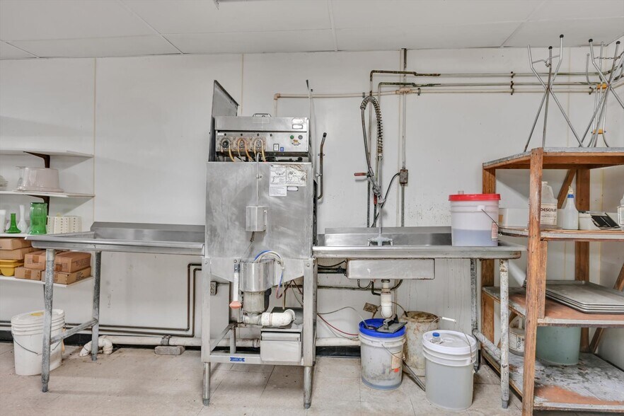 More Photos Of 349 Huffs Church Rd, Mertztown Restaurant For Sale