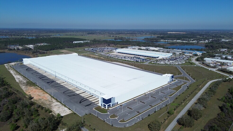 More Photos Of 7453 Republic Dr, Groveland Distribution For Sale