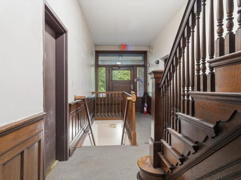 More Photos Of 215 S Braddock Ave, Pittsburgh Apartments For Sale