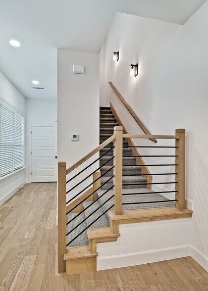 More Photos Of 502-510 W Persimmon St, Rogers Apartments For Sale