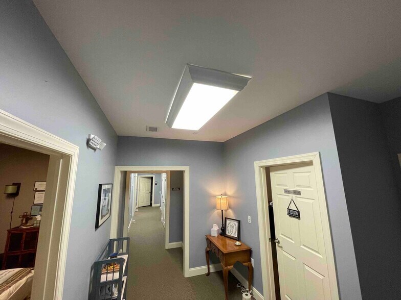 More Photos Of 3950 Cobb Pky NW, Acworth Office For Lease
