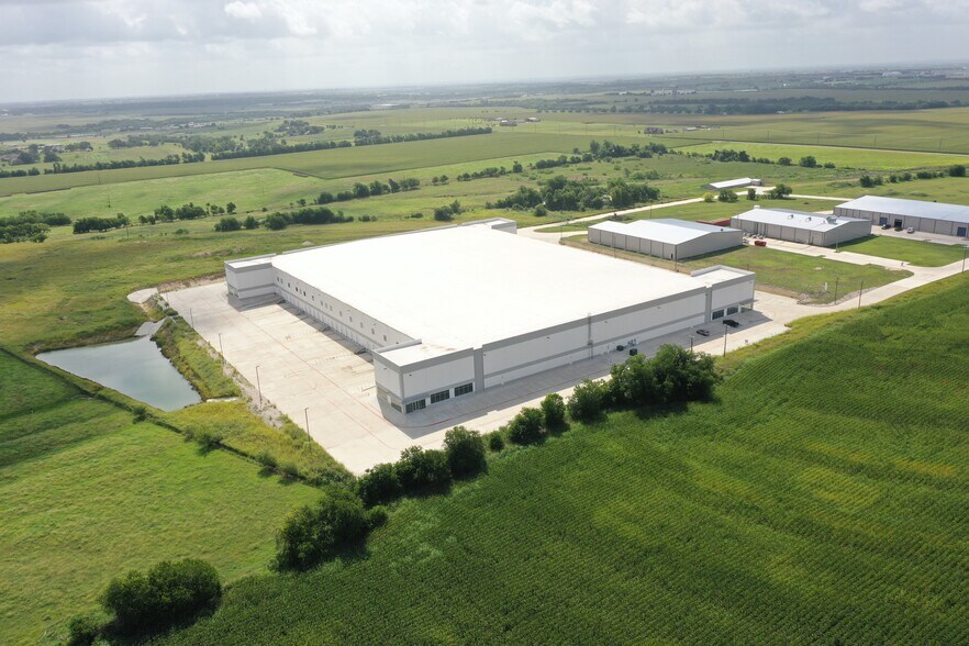 Primary Photo Of 370 BFG 9000 Way, Taylor Warehouse For Sale