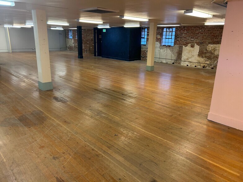 More Photos Of 119 Petaluma Blvd, Petaluma Storefront For Sale