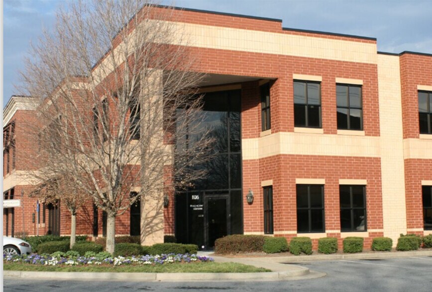More Photos Of 1880 W Oak Pky, Marietta Loft Creative Space For Lease