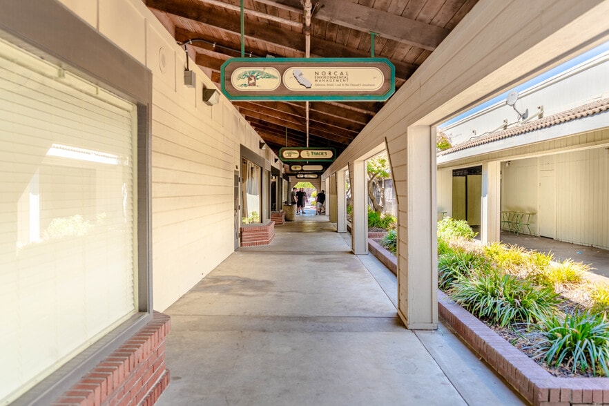 More Photos Of 9665-9675 Elk Grove Florin Rd, Elk Grove Unknown For Lease