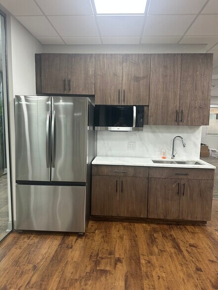 More Photos Of 4320 N Belt Line Rd, Irving Office For Lease