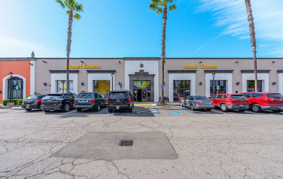 More Photos Of 11215-11389 Long Beach Blvd, Lynwood Unknown For Lease