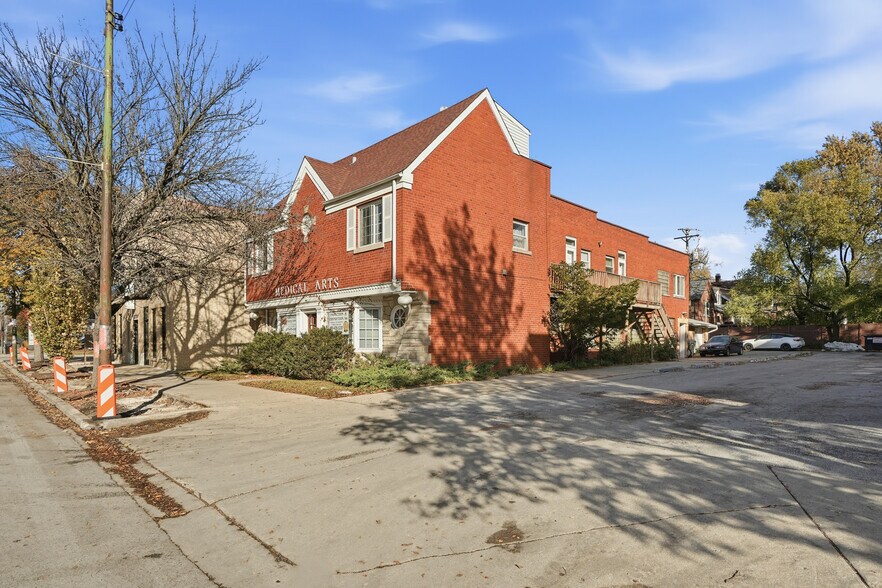 More Photos Of 10835 S Western Ave, Chicago Apartments For Sale