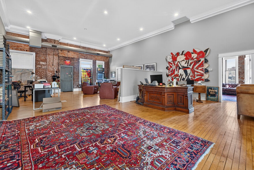 More Photos Of 387-399 N Euclid Ave, Saint Louis Office For Lease