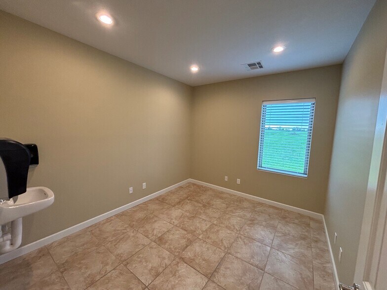 More Photos Of 5495 E Route Y, Ashland Office For Sale