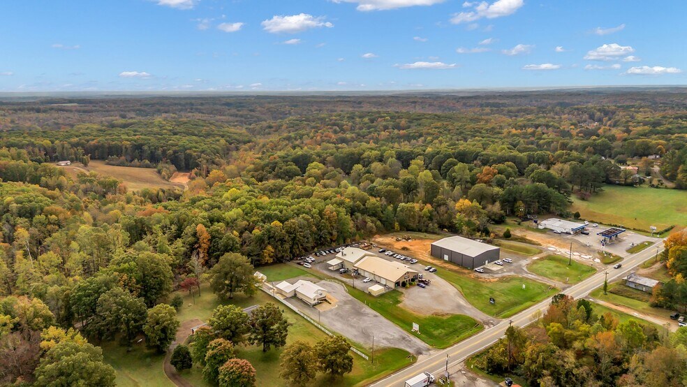 More Photos Of 4842 Highway 100, Lyles Restaurant For Lease