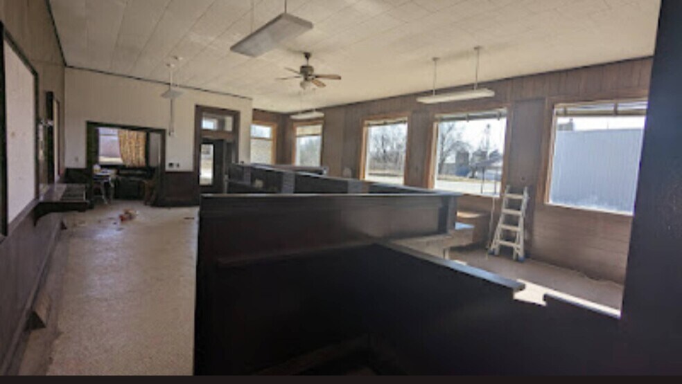 More Photos Of 501 Webster St, Liberty Bank For Sale