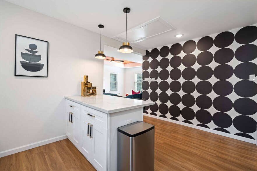 More Photos Of 2806 Rosewood St, Houston Multifamily For Sale