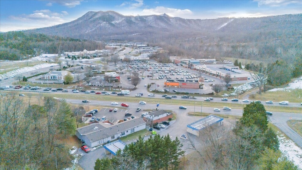 More Photos Of 870 Roanoke Rd, Daleville Carwash For Sale