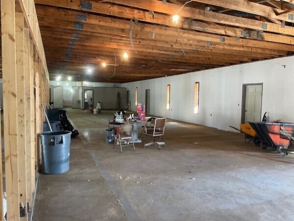 More Photos Of 2112 Hollywood Dr, Jackson Office For Sale