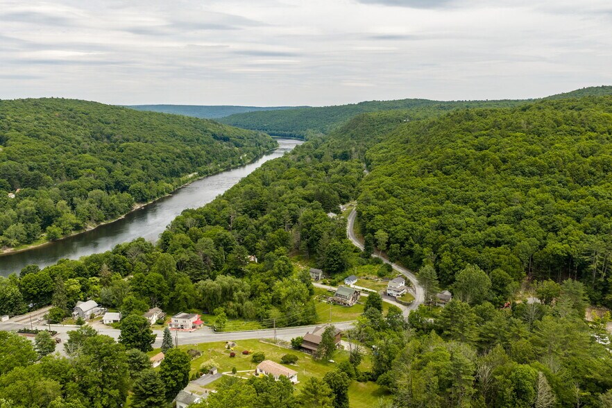 More Photos Of 696 PA-590, Lackawaxen Multifamily For Sale