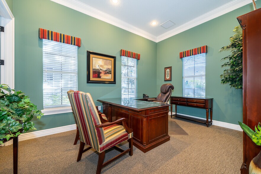 More Photos Of 891 Outer Rd, Orlando Medical For Lease