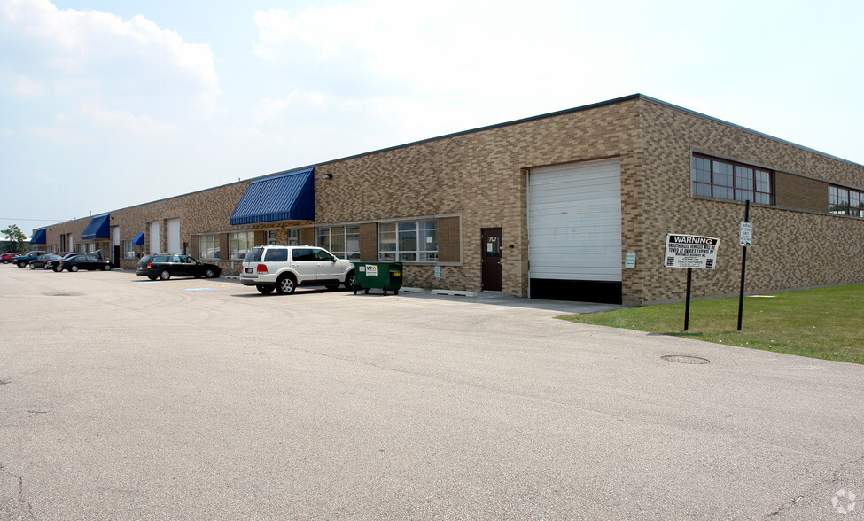 Primary Photo Of 707-717 S Vermont St, Palatine Warehouse For Lease