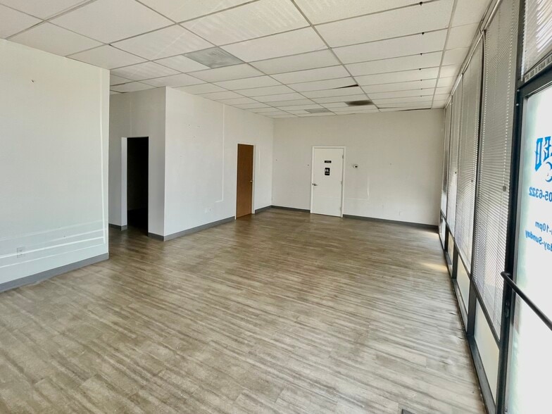 More Photos Of 24012 Avenida de la Carlota, Laguna Hills Storefront For Lease