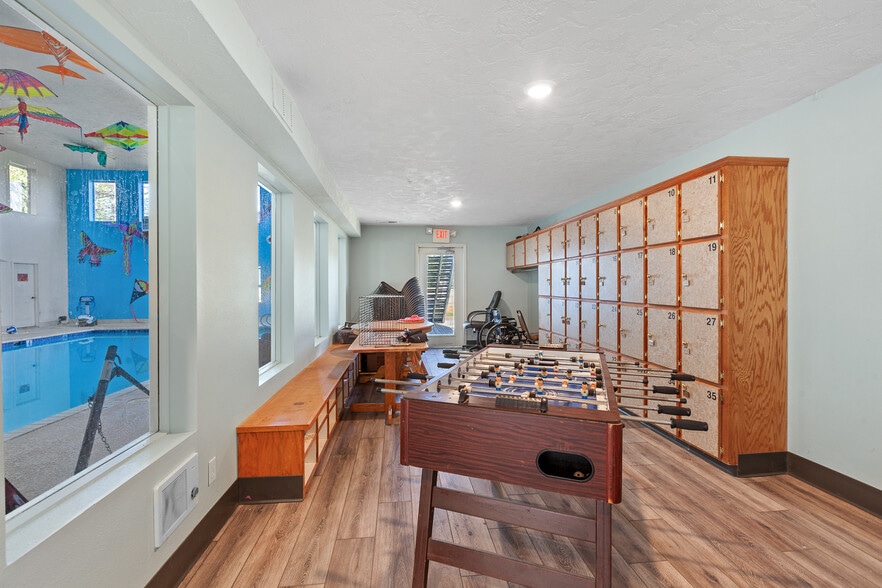 More Photos Of 30400 S Sunray Trl, Worley Lodge Meeting Hall For Sale