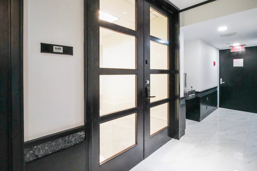 More Photos Of 1200 Brickell Ave, Miami Office For Sale