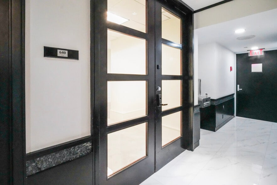 More Photos Of 1200 Brickell Ave, Miami Office For Sale