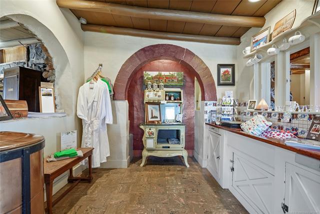 More Photos Of 4347 W 41st St, Tulsa Hospitality For Sale