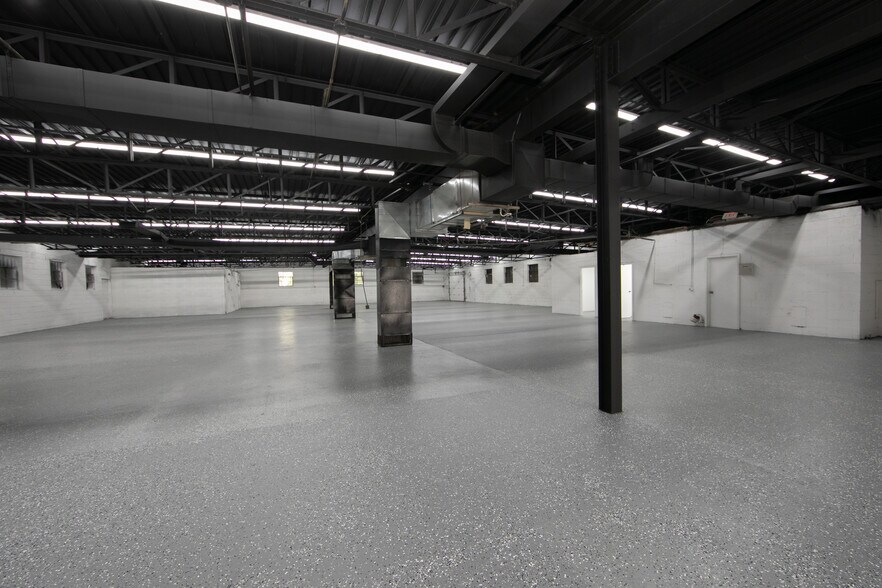 More Photos Of 717 Creek Rd, Bellmawr Manufacturing For Lease