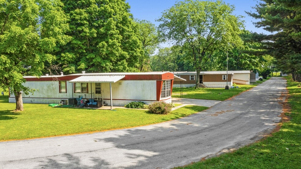 More Photos Of 900 Regan Rd, Rock Falls Manufactured Housing Mobile Home Park For Sale