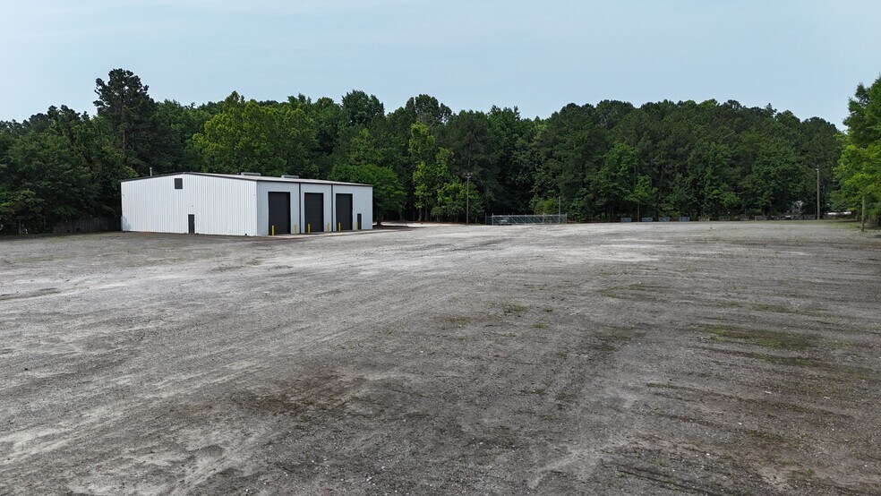More Photos Of 4470 Bowman Industrial Ct, Conley Warehouse For Lease