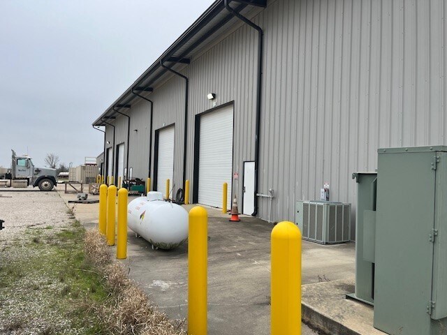 More Photos Of 1105 County Road 235 Giddings, Giddings Industrial For Sale