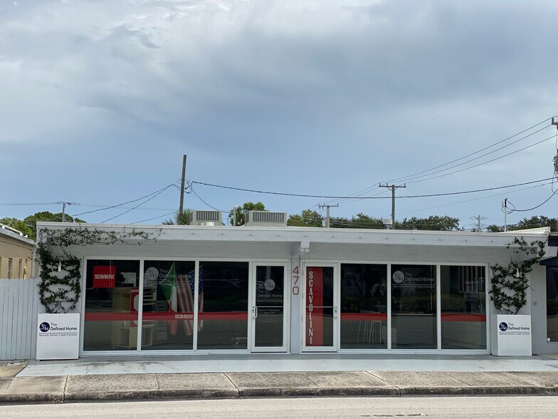 Primary Photo Of 470 Tamiami Trl N, Naples Storefront For Lease