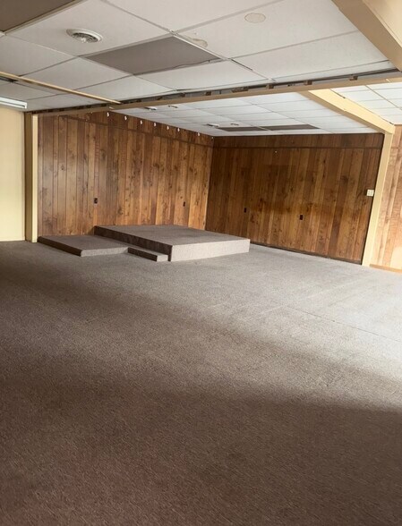 More Photos Of 4301 Appleton Ave NW, Roanoke Office For Lease