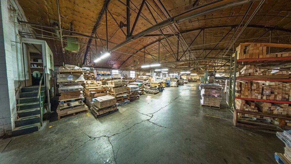 More Photos Of 105 S Austin Rd, Morristown Manufacturing For Sale