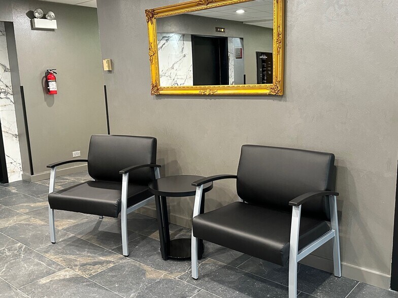 More Photos Of 9301 Golf Rd, Des Plaines Medical For Lease