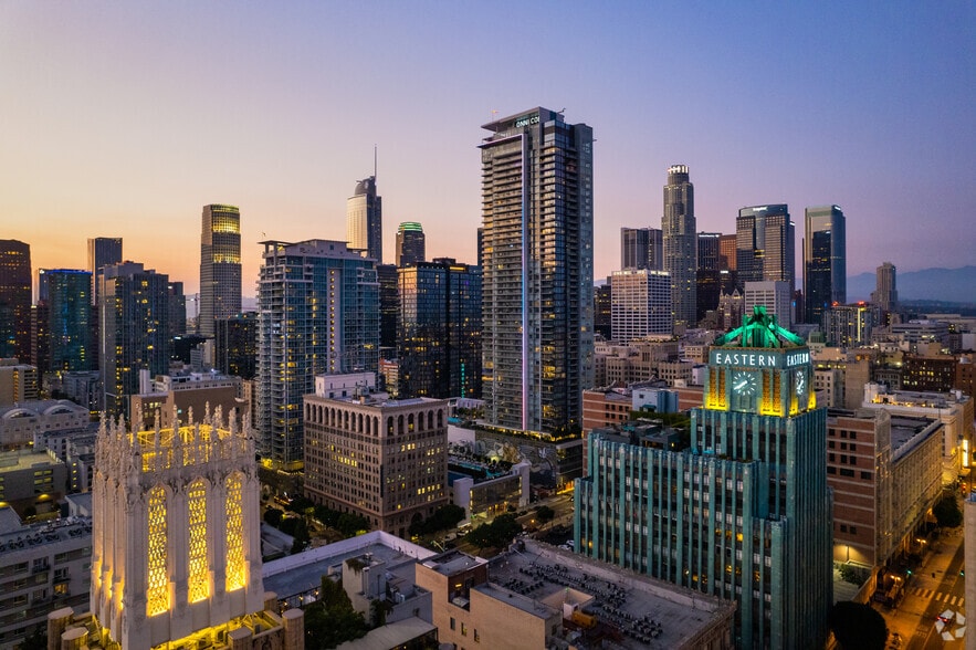 More Photos Of 315 W 9th St, Los Angeles Office For Lease